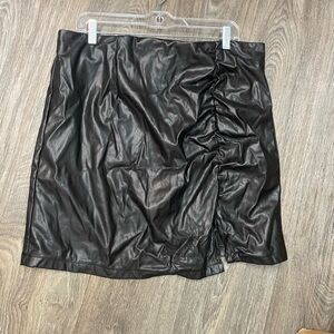 SHEIN Black Faux Leather Pencil Skirt